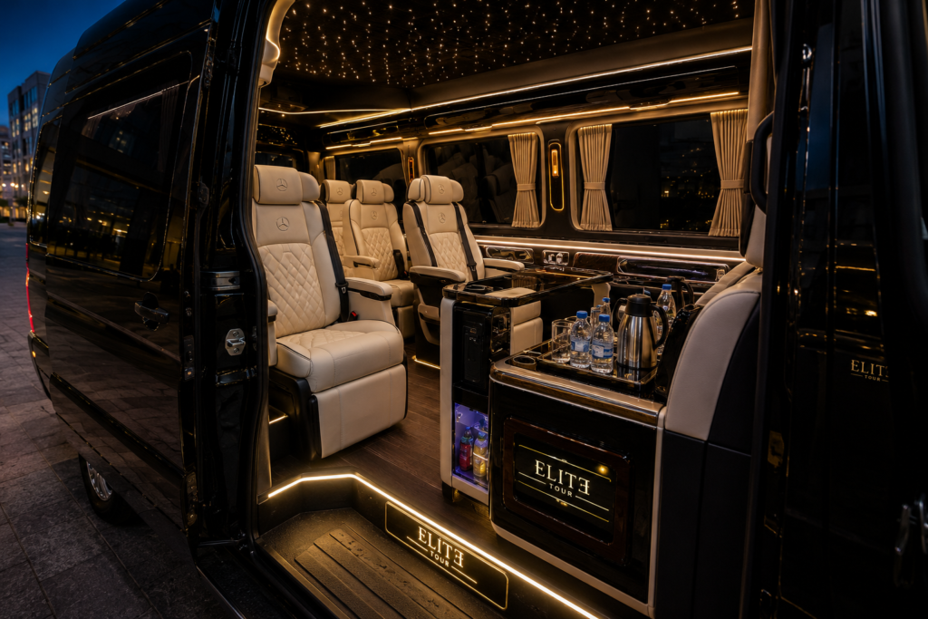 Bursa Sabiha Gökçen Havalimanı transfer hizmetinde kullanılan Mercedes Sprinter VIP aracın konforlu ve geniş iç tasarımı.